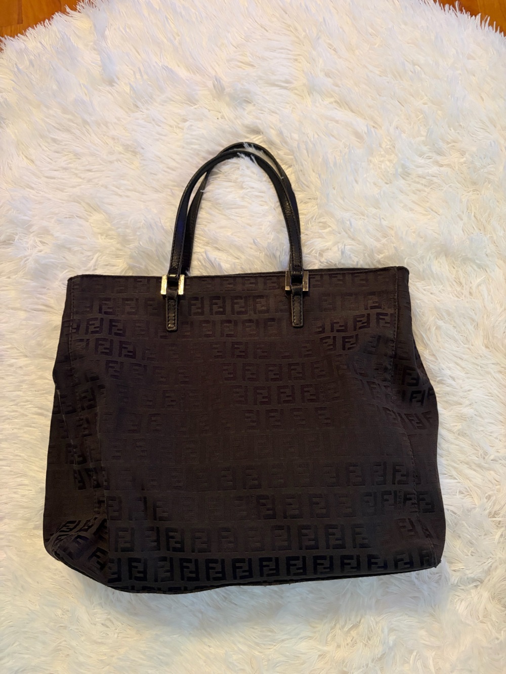 Fendi Black Women's Tote Bag with Subtle Monogram